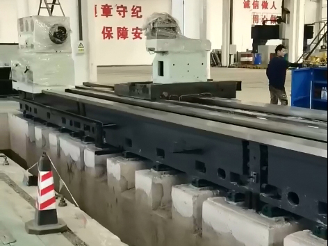 CK61220重型數控車床5.17日在無錫安家，安裝調試中